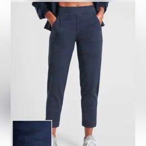 Athleta Brooklyn Ankle Pant Camo Navy Print-Size 2